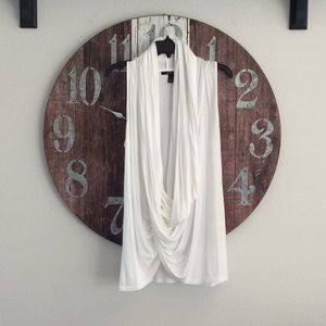 DKNY Women’s light weight cowl neck vest